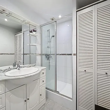 아파트 Lumineux A Avec Piscine, Tennis Et Balcon - Fr-1-789-10 *